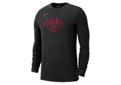 Koszulki męskie - Nike Nba Chicago Bulls Courtside Element Long-Sleeve Tee Black - miniaturka - grafika 1