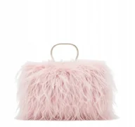 Torebki damskie - GUESS DAMSKA TOREBKA KOPERTÓWKA RÓŻOWA Z PIÓRKAMI GNA - miniaturka - grafika 1