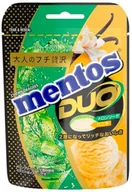Kuchnie świata - Cukierki, draże Duo Melon Soda & Vanilla Ice Crem smak lodów i melona 45g - Mentos - miniaturka - grafika 1