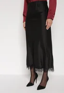 Spódnice - Czarna Satynowa Spódnica z Koronkowym Zdobieniem Silfera - miniaturka - grafika 1