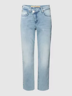 Spodnie damskie - Jeansy z naszywką z logo model ‘CRISSCROSS’ - grafika 1