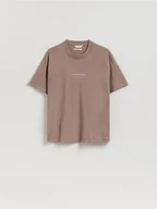 Koszulki męskie - Reserved - T-shirt boxy z nadrukiem - beżowy - miniaturka - grafika 1