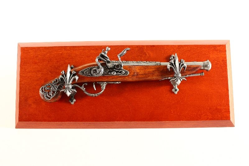 Denix replika skałkowy pistolet na tablo model 1196G+TM+11G