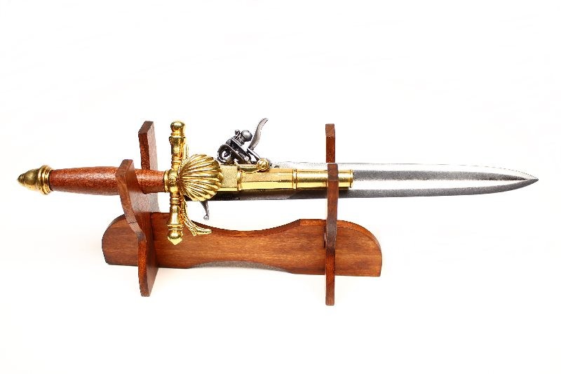 REPLIKA FRANCUSKI PISTOLET-SZTYLET NA STOJAKU DENIX MODEL 1204+801