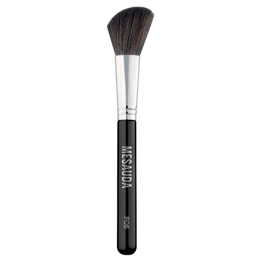 Mesauda Milano Mesauda Milano BLUSH BRUSH F05 ANGLED BLUSH Pędzel do pudru