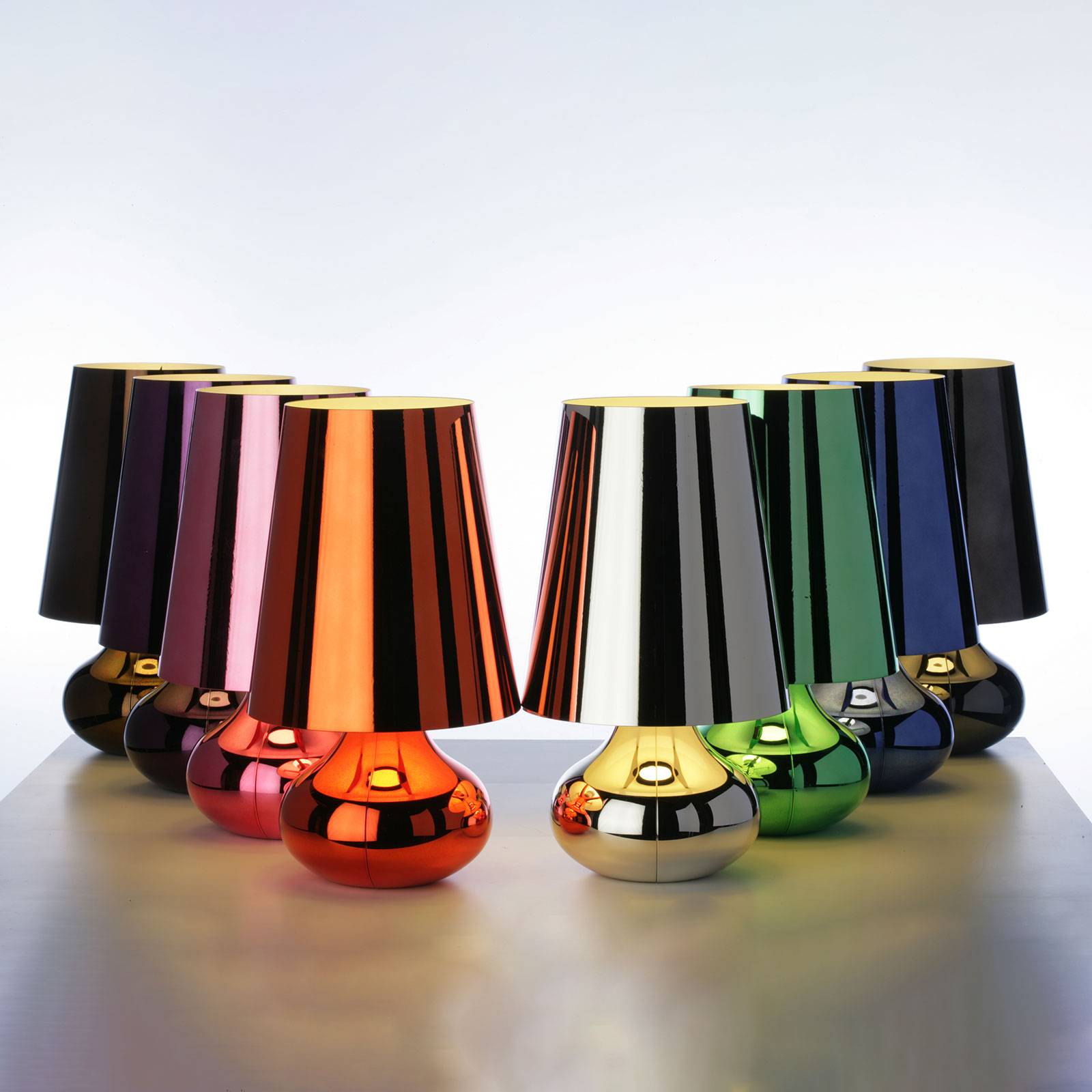 Kartell Cindy lampa stołowa LED niebieski metallic
