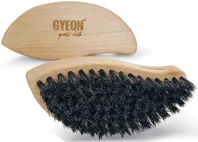 Gyeon Q2M LeatherBrush  szczoteczka do czyszczenia skóry z naturalnego końskiego włosia