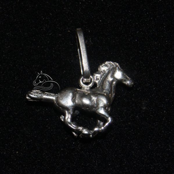 Wróbel Wisiorek koń z wieńcem