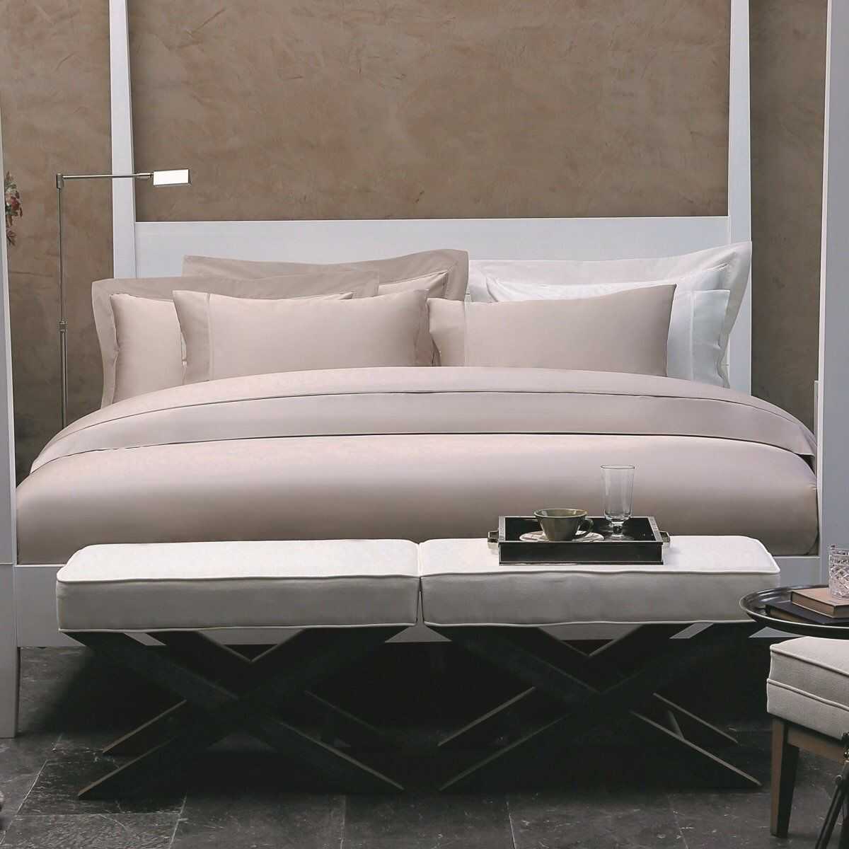 Valeron Prześcieradło satynowe ze ściągaczem Luna Mink