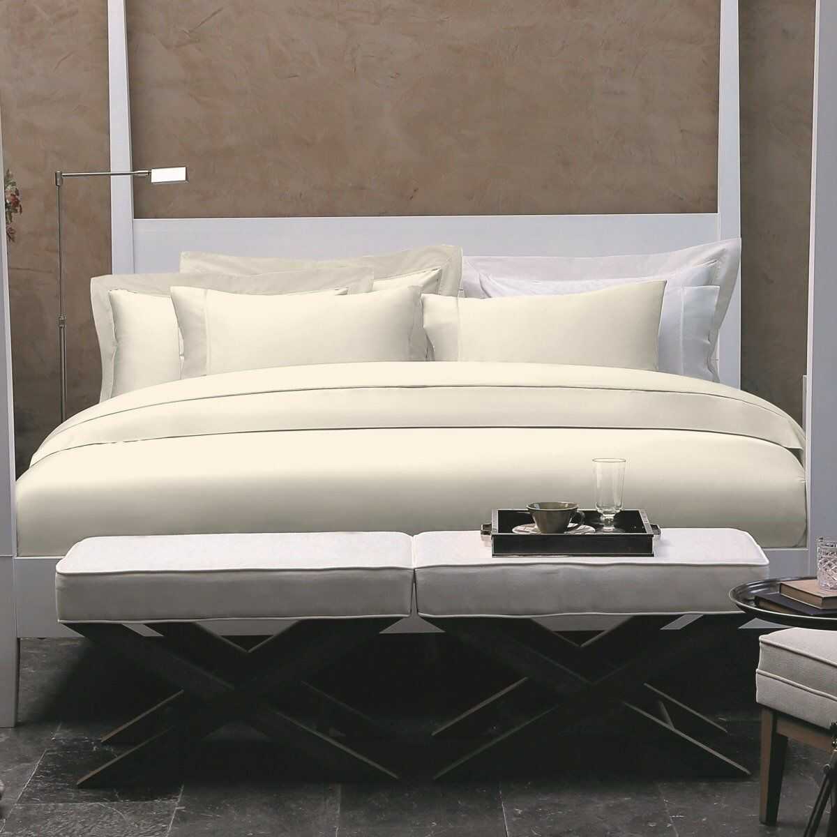 Valeron Prześcieradło satynowe ze ściągaczem Luna Cream