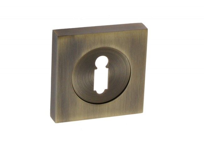 Szyld kwadratowy KL patyna ( ZARA )