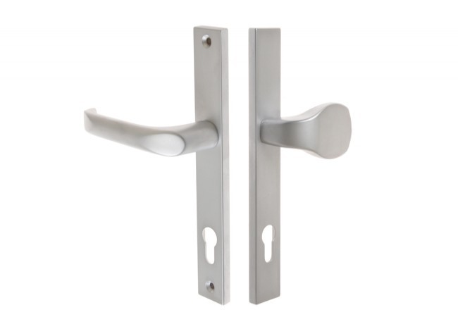 Pochwyt-klamka drzwiowa FAM 15448 92/240/32 chrom matowy lewa (2 śruby)