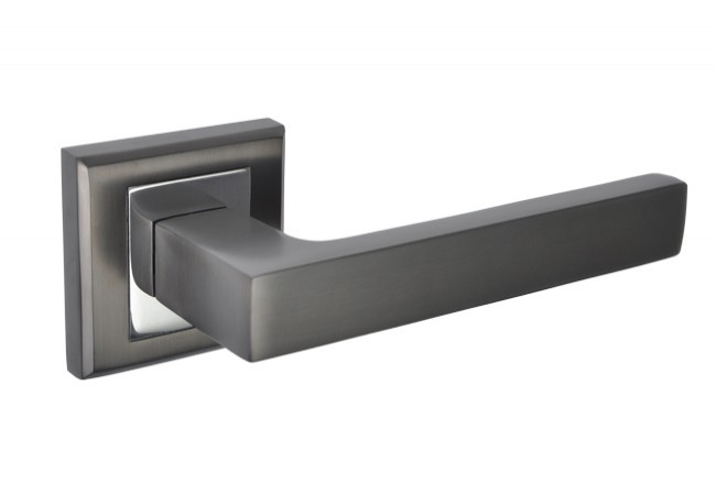Klamka drzwiowa BORA roz. kwadratowa black mat/chrom