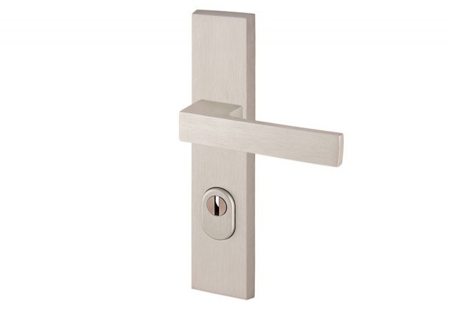 Klamka Axa ROYAL 72 WB klasa 3 z zabezpieczeniem wkładki FLEX (p.poż.), kolor F6 - stal nierdzewna (grubość drzwi 74-83 mm)