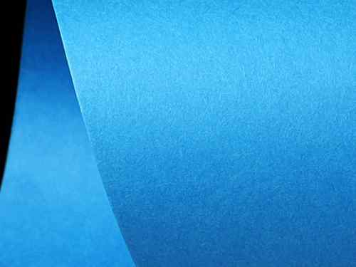 Vida Paper Lazurowy, gładki papier offsetowy. , 225 g/m3, 64x90cm, Kaskad Kingfisher Blue. Karton ozdobny, 1 arkusz