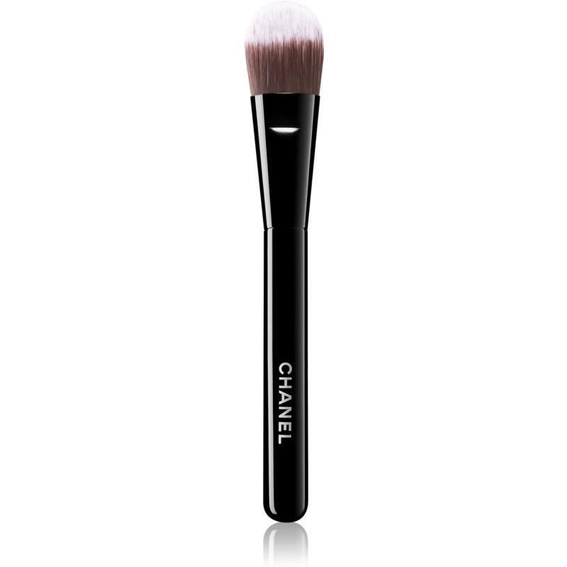 Chanel Les Pinceaux Foundation Brush N°100 pędzel do nakładania podkładu w płynie 1 szt