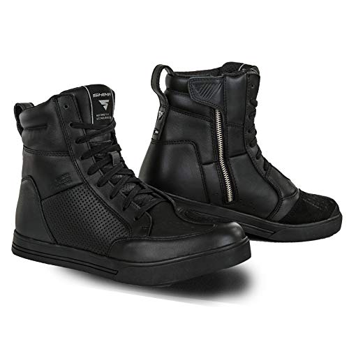 SHIMA BLAKE męskie buty motocyklowe - skórzane, wzmocnione, przewiewne trampki motocyklowe z ochraniaczami kostki, antypoślizgową podeszwą i nadkładką zmiany biegów (Czarne, 45)