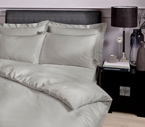 Szara pościel dwuosobowa 200x200 cm Satin Stripe – Catherine Lansfield