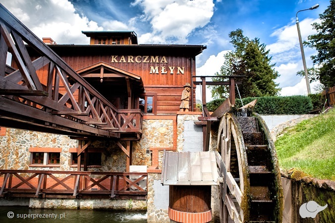 Restauracja karczma młyn Kolacja dla dwojga w Restauracji Karczma Młyn Mazury