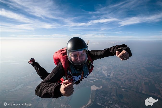 Sky camp poznań Samodzielny skok spadochronowy Konin