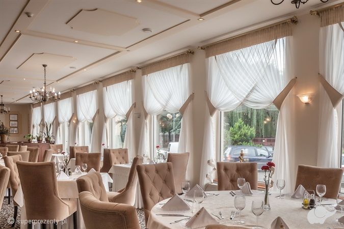 Hotel cristal park Romantyczna kolacja w Restauracji Cristalino Kuchnia i Wino w Tarnowie