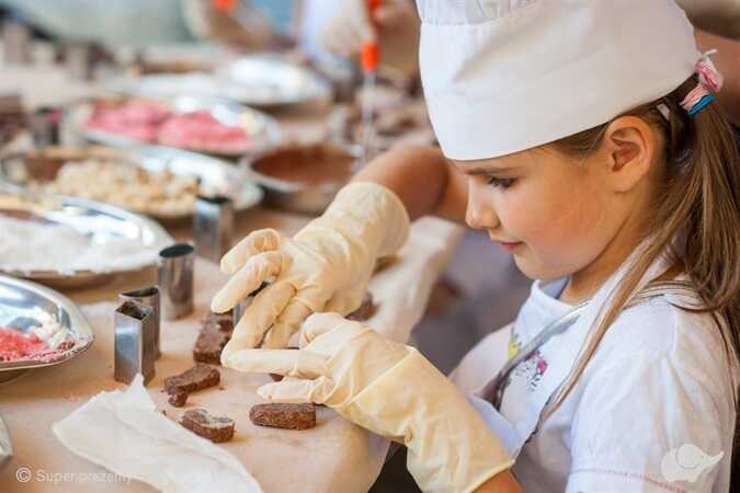 Manufaktura Czekolady Chocolate Story Warsztaty wyrobu czekolady dla dzieci