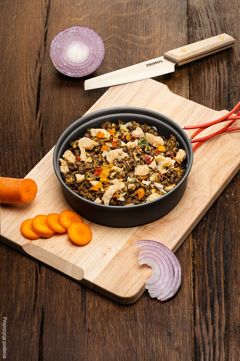 DANIE (562) KURCZAK SATAY Z SOCZEWICĄ 100G