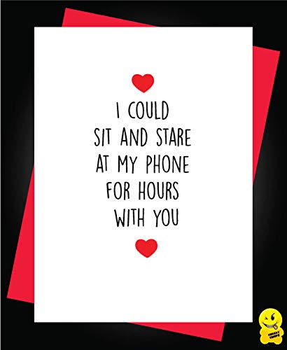 Zabawna niegrzeczna kartka urodzinowa 'Husband Wife' - Stare at My Phone A55