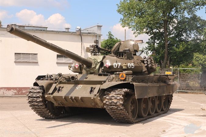 Militaria anhol Poprowadź czołg T-55