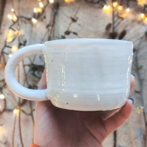 POTPOTSTUDIO Ceramiczny kubek z uszkiem POTPOTSTUDIO Carbon biały 380 ml 9392-uniw