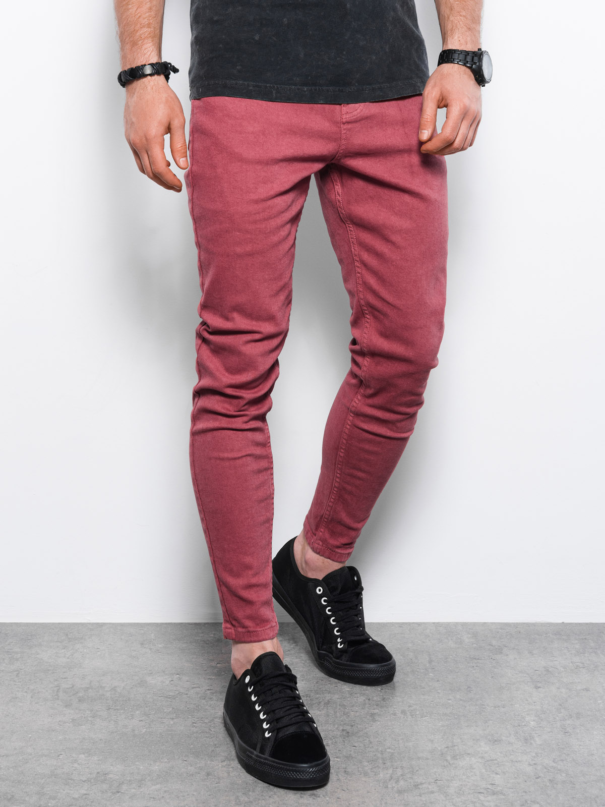 Spodnie męskie jeansowe o kroju SLIM FIT - czerwone V7 P1058