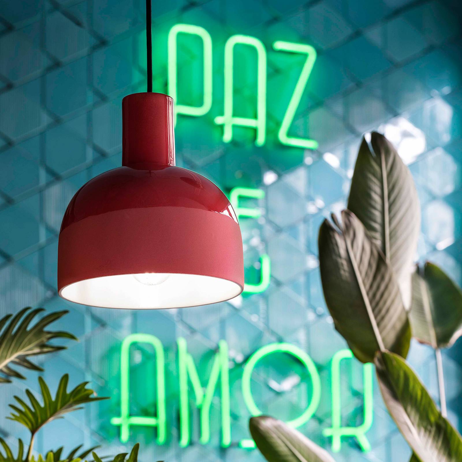 Ferroluce Lampa wisząca Caxixi z ceramiki, czerwona