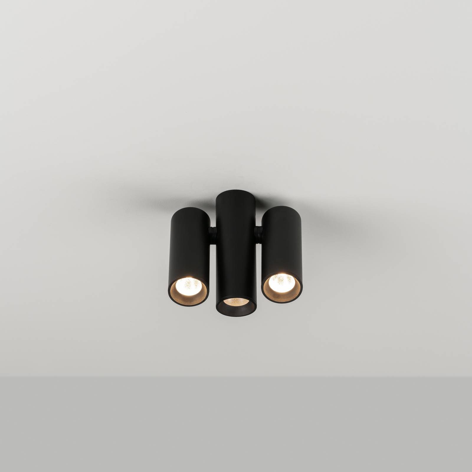 Milan Iluminación Milan Haul lampa sufitowa LED, 3-punktowa, czarna