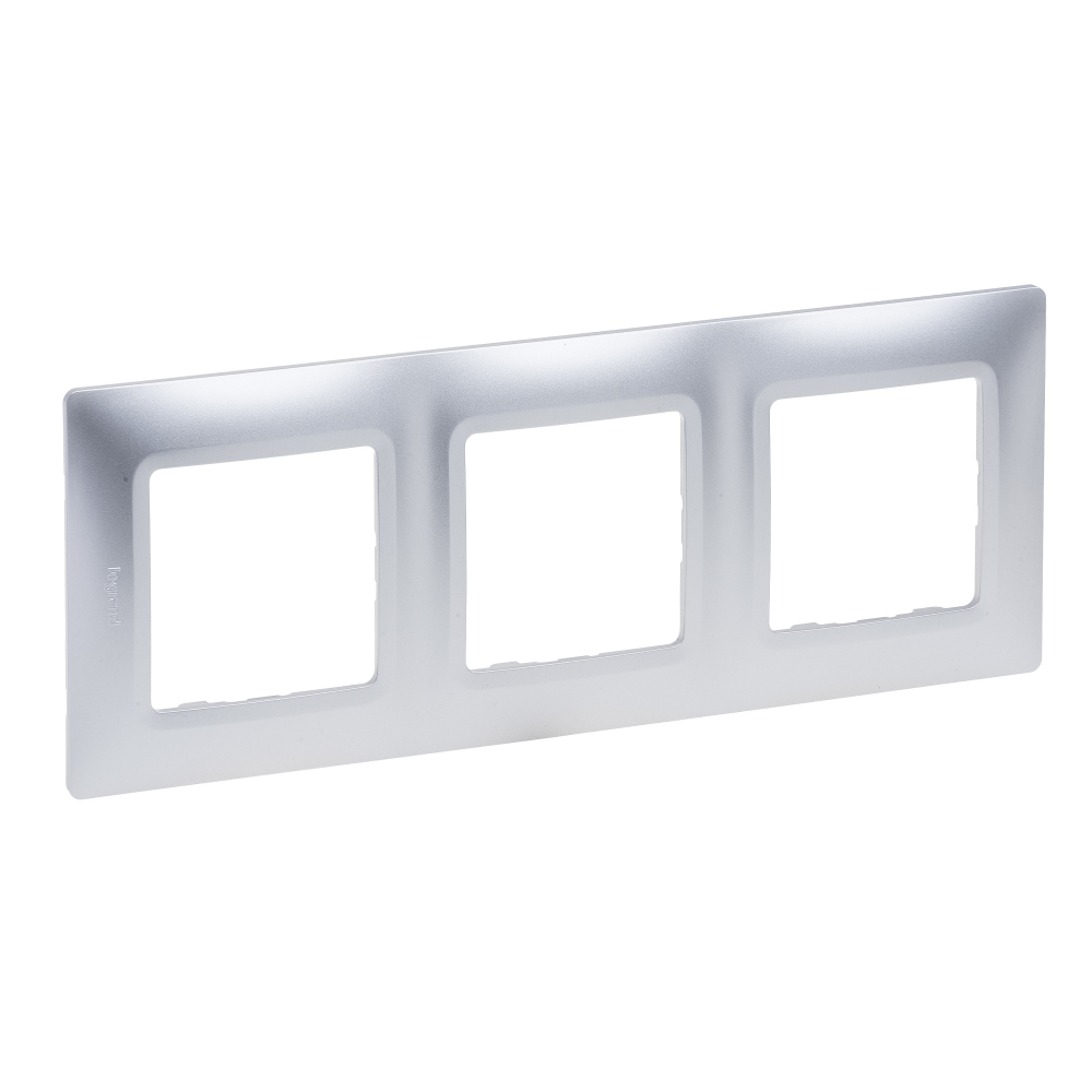 Legrand Ramka potrójna Niloe Selection 762013 aluminium