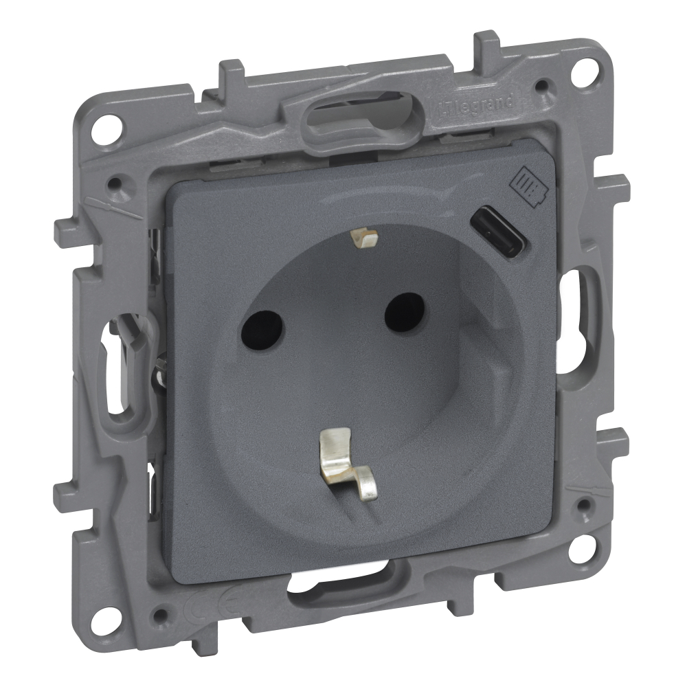 Legrand Gniazdo pojedyncze Niloe Selection 762396 z uziemieniem płaskie 16A 250V~ + USB typ C w plakietce z przesłoną zaciski automatyczne stal