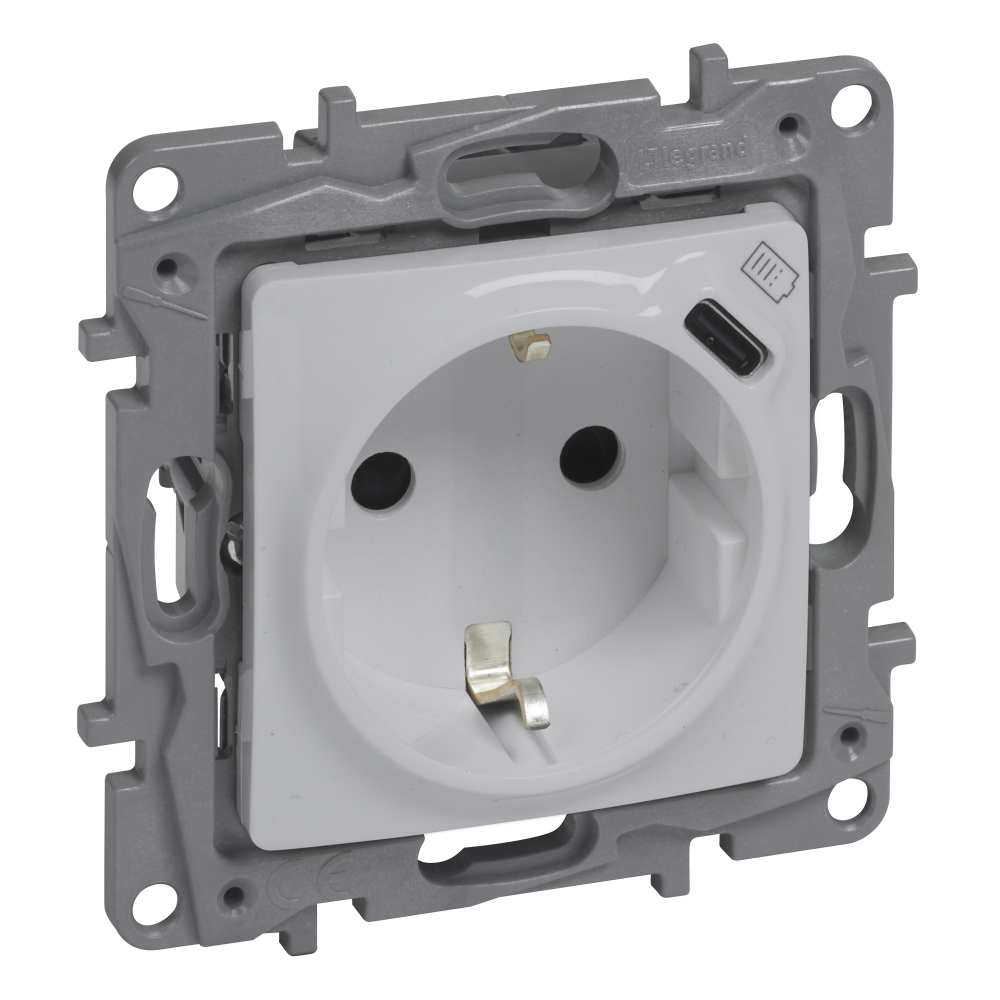 Legrand Gniazdo pojedyncze Niloe Selection 762496 z uziemieniem płaskie 16A 250V~ + USB typ C w plakietce z przesłoną zaciski automatyczne perła