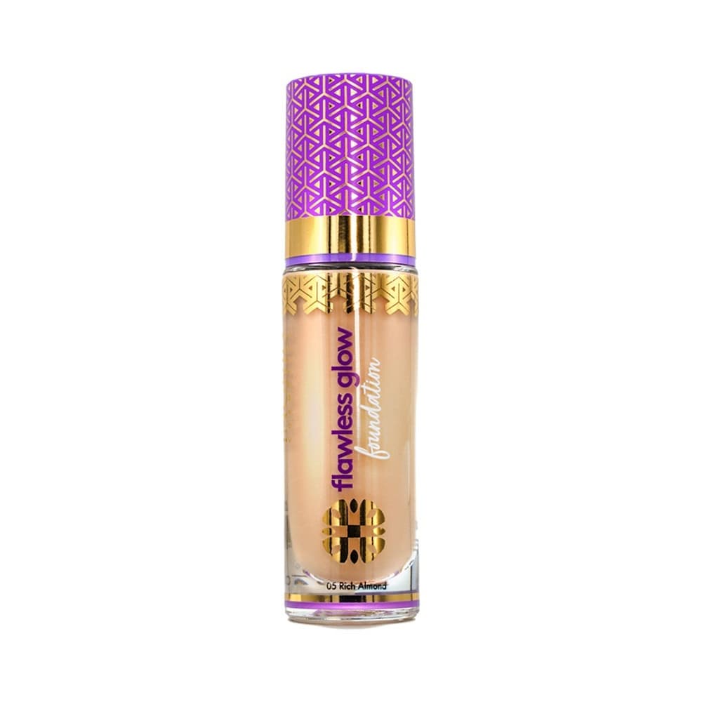 Ingrid Cosmetics Cosmetics Podkład Rozświetlający Flawless Glow 05 RICH ALMOND 30 ml