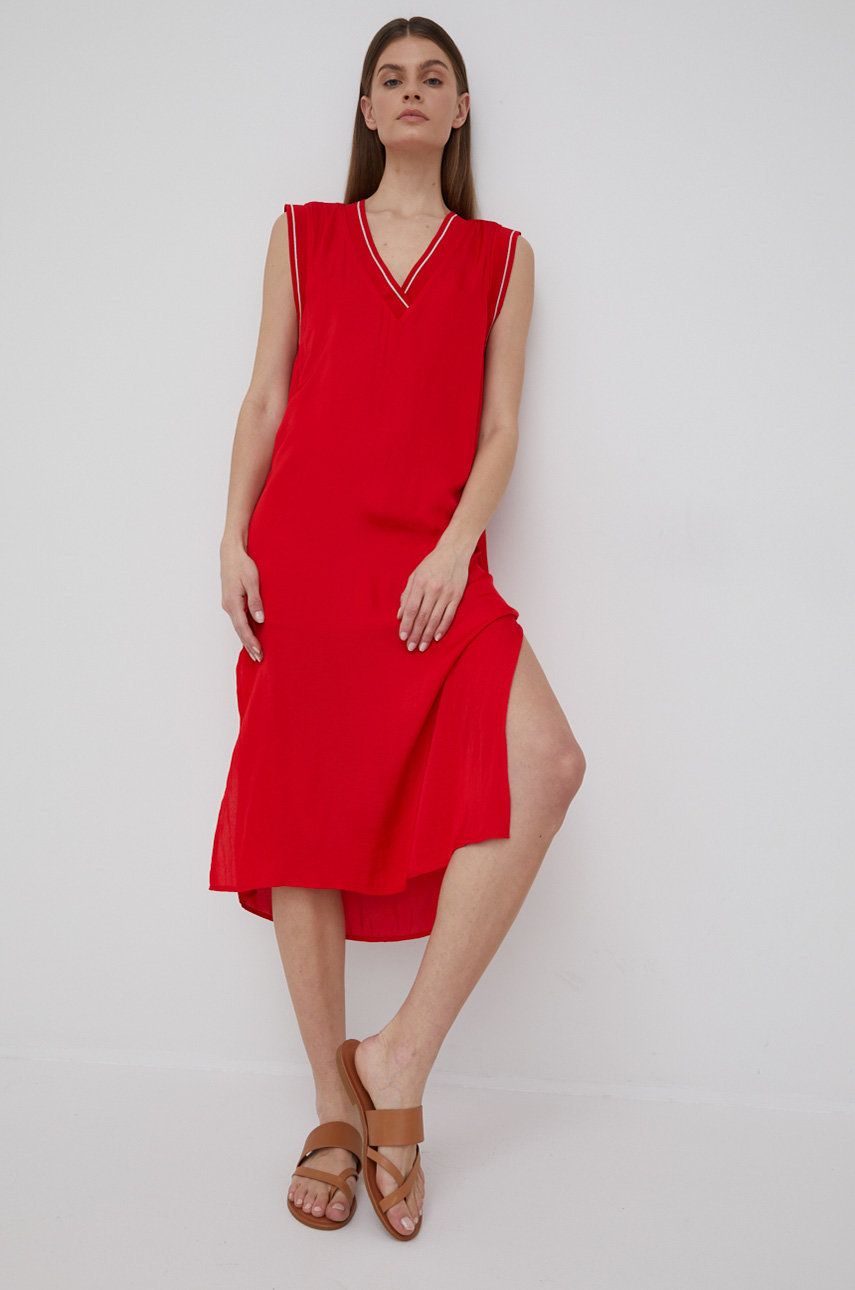 Sukienki - Pepe Jeans sukienka MATILDA kolor czerwony midi prosta - grafika 1