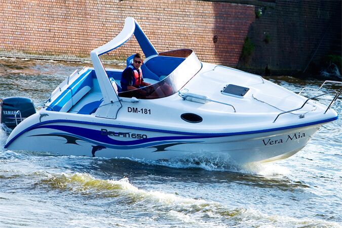 Statekwrocław Ekstremalny rejs luksusowym jachtem motorowym po Odrze - Wrocław