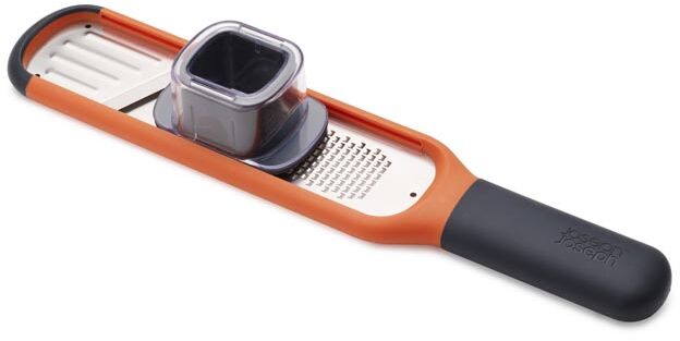 Joseph Joseph Tarka z plastrownikiem Handi-grate