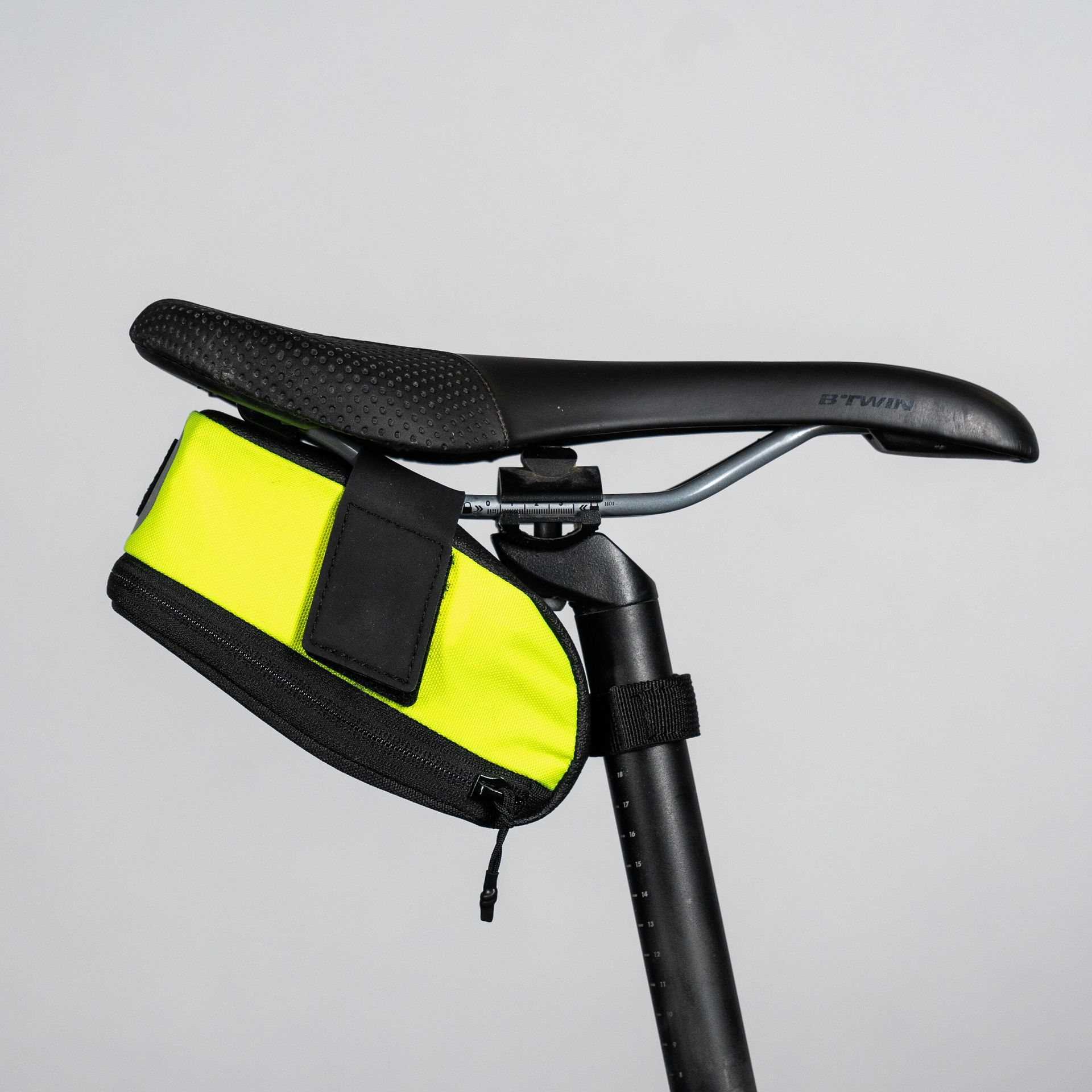 Torba rowerowa pod siodło Btwin Easy M 0,6 l