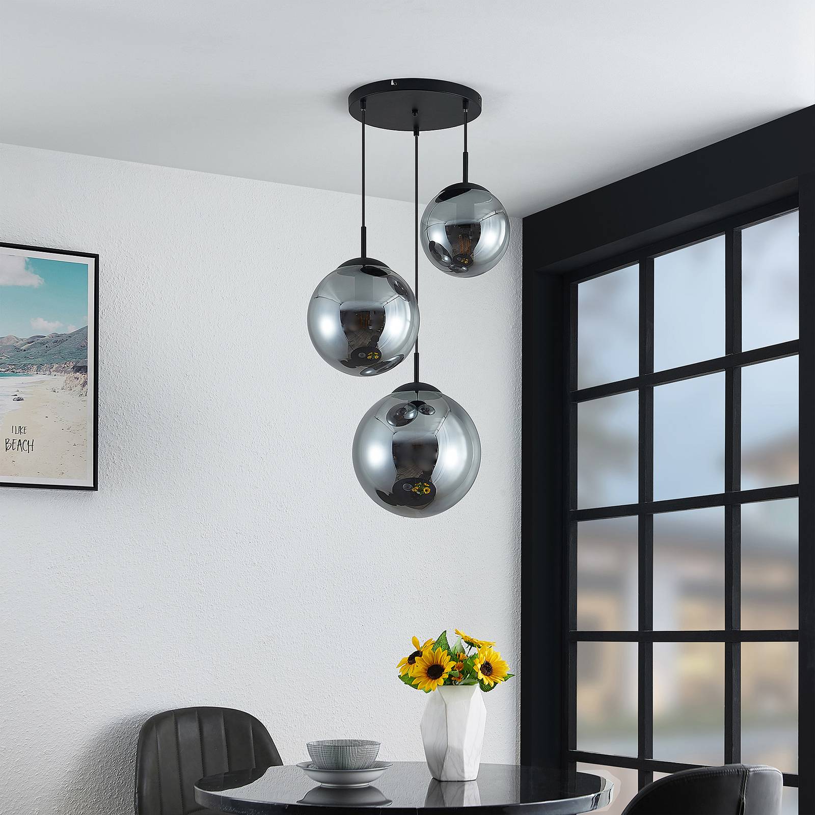 Lindby Teeja żyrandol, 3 szklane kule, szary dym