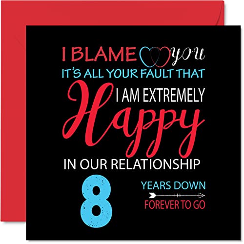 Zabawna brązowa kartka rocznicowa dla męża żony – 'Your Fault I'm Niezwykle Happy' – kartka z okazji 8. rocznicy ślubu dla partnera, 145 mm x 145 mm kartki z życzeniami na óseme rocznice