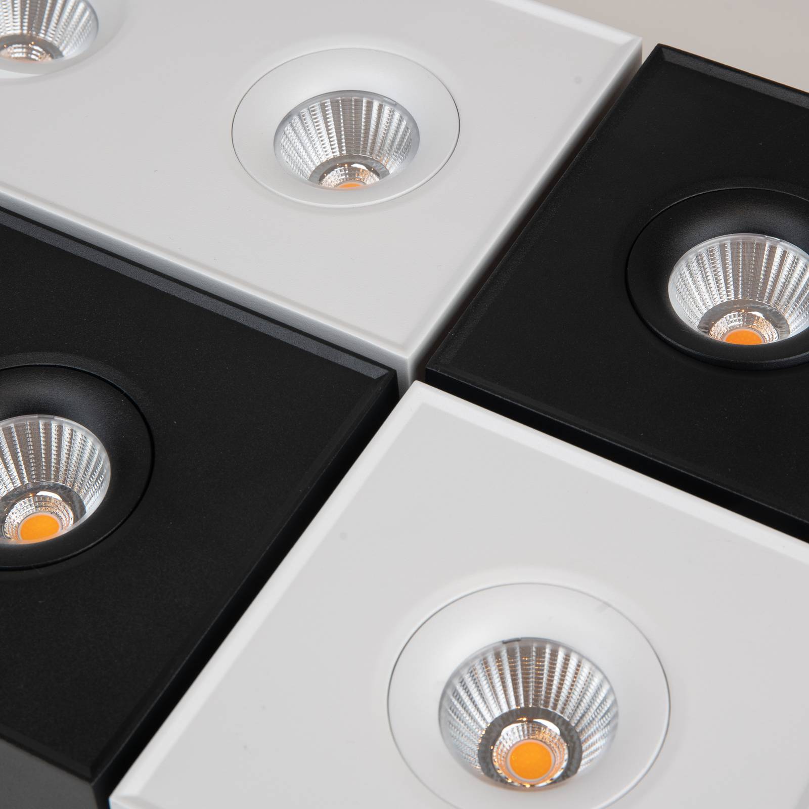 The Light Group SLC DL04 Surface X1 natynkowa 3 000 K czarna