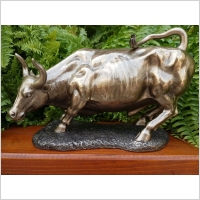OKAZAŁY BYK Z WALL STREET VERONESE  (wu75136A1)