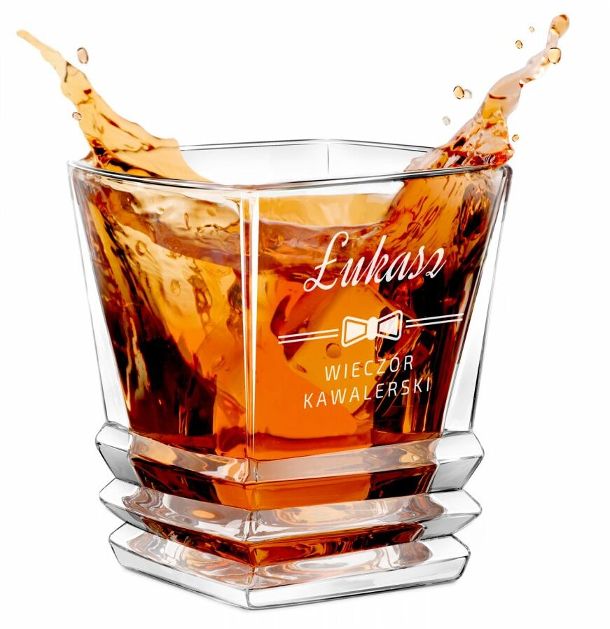 Szklanka do whisky geometric z grawerem dla kawalera na wieczór