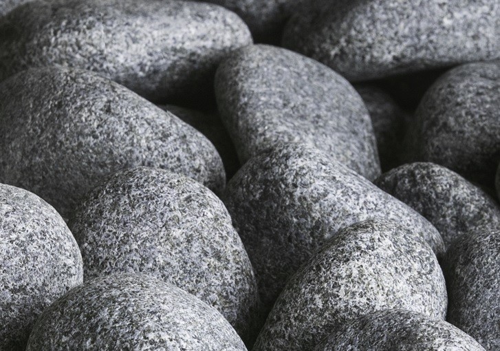 Zaokrąglone kamienie do pieca sauny Diabaz 3-5 cm Huum 15 kg