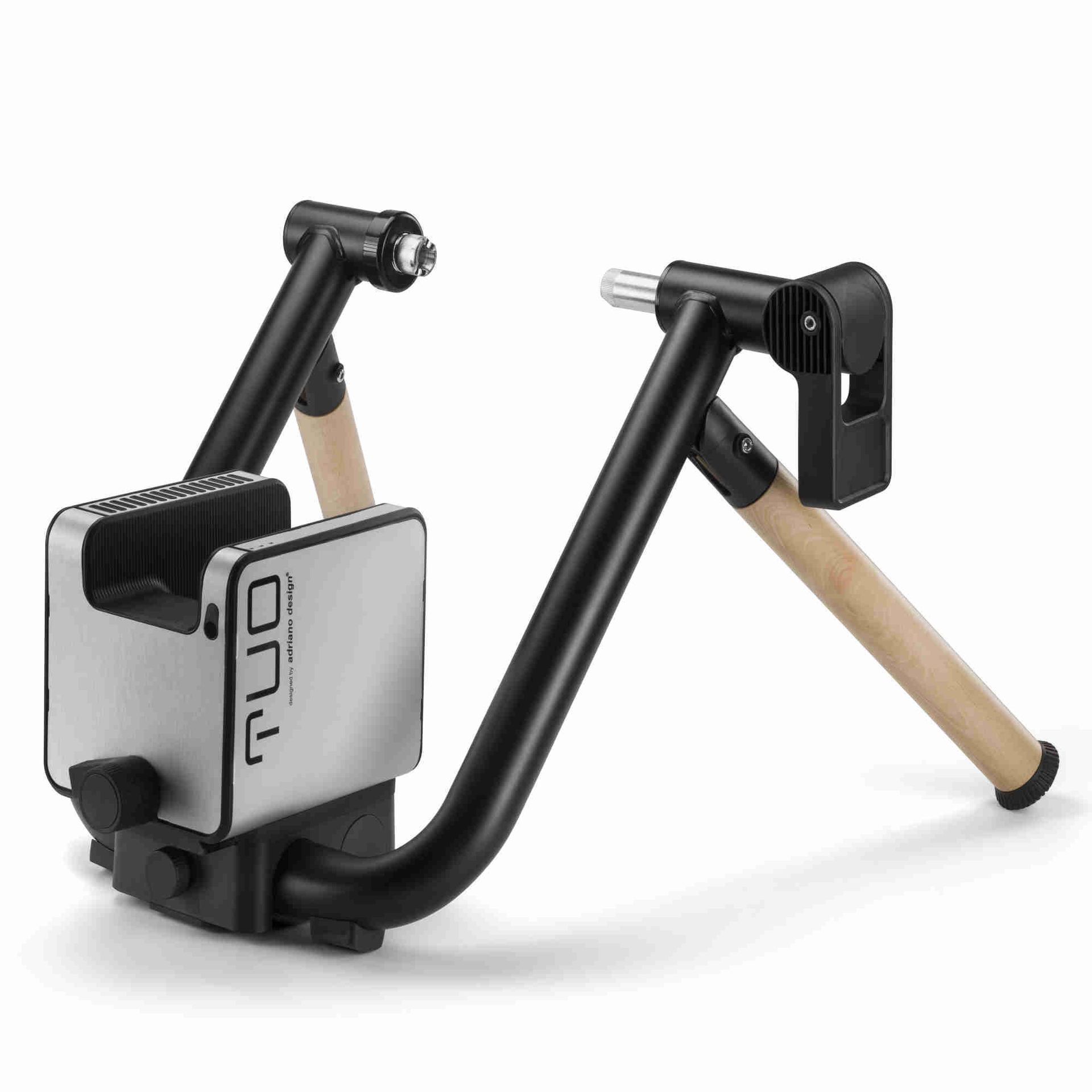 Elite Tuo Turbo Trainer 2022 Trenażery
