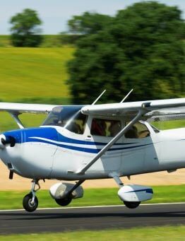 Lot zapoznawczy samolotem nad okolicami Olsztyna