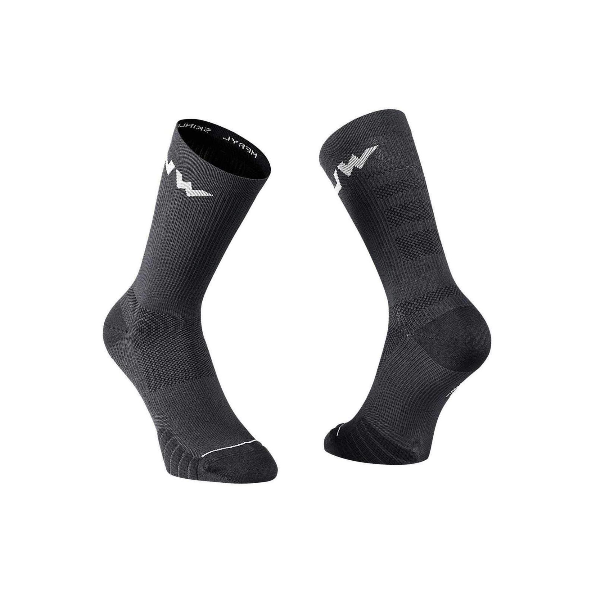 Skarpety rowerowe NORTHWAVE EXTREME PRO Sock czarno szare